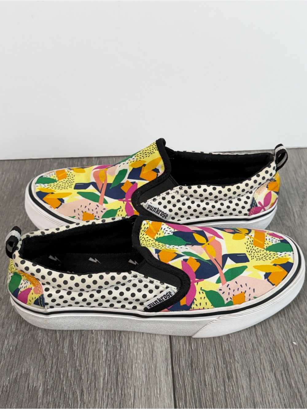 Punkrose Colorful Polka Dot Women’s Slip On Canvas Sneakers Size 7